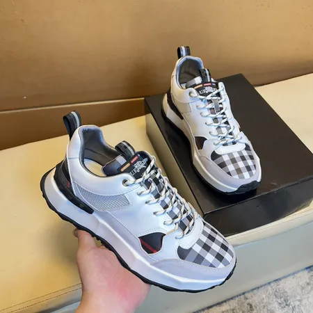 バーバリー ス スニーカー