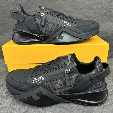 フェンディ カジュアルシューズ