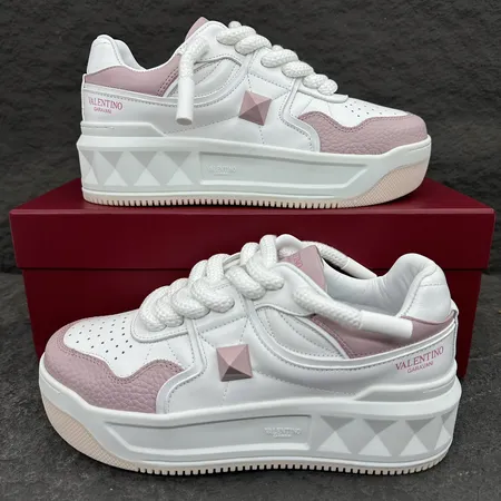 ヴァレンティノ カジュアルシューズ