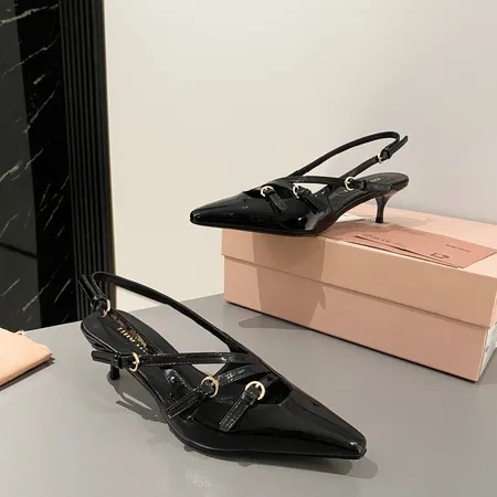 ミュウミュウ サンダル