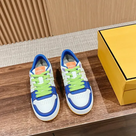 フェンディ カジュアルシューズ