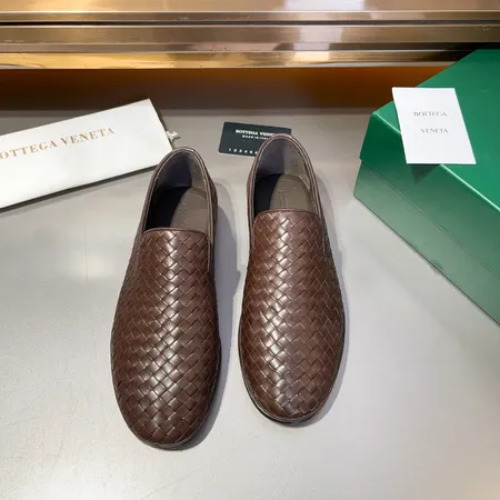 ボッテガ ヴェネタ カジュアルシューズ