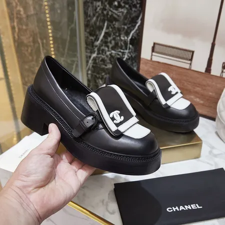 シャネル ビジネスシューズ