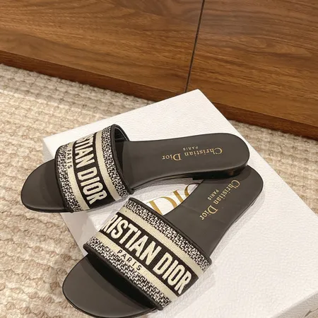 ディオール スリッパ