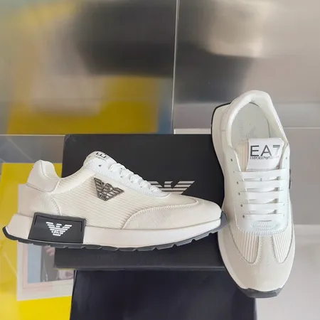 アルマーニ カジュアルシューズ