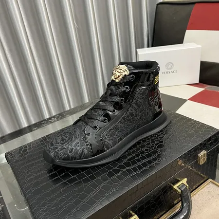 ヴェルサーチ カジュアルシューズ