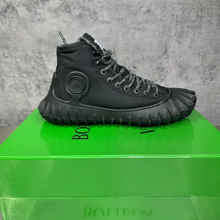 ボッテガ ヴェネタ カジュアルシューズ