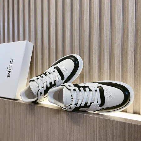 セリーヌ カジュアルシューズ