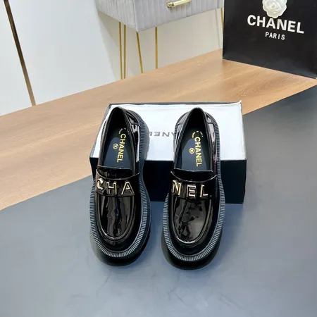 シャネル ビジネスシューズ