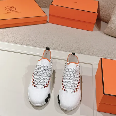 エルメス スニーカー