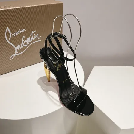 クリスチャン・ルブタン サンダル