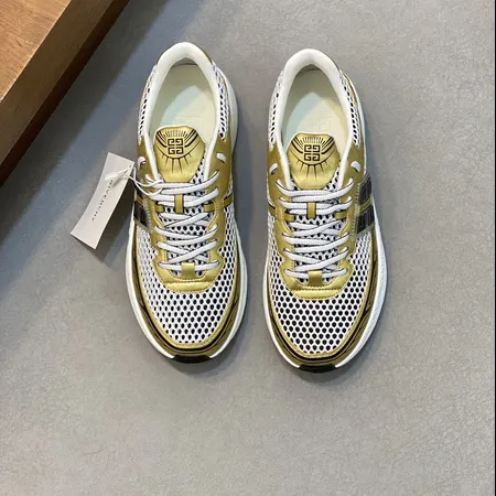 ジバンシィ スニーカー