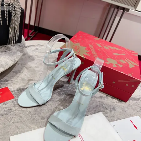 クリスチャン・ルブタン サンダル