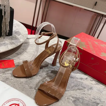 クリスチャン・ルブタン サンダル