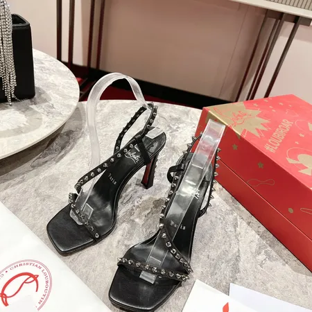 クリスチャン・ルブタン サンダル