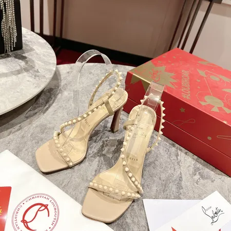 クリスチャン・ルブタン サンダル