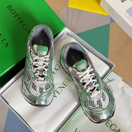 ボッテガ ヴェネタ カジュアルシューズ