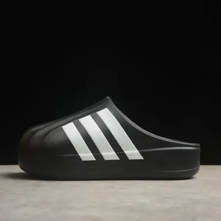 アディダス スリッパ