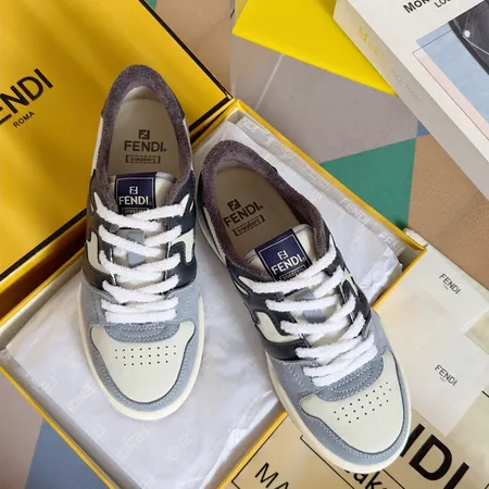 フェンディ カジュアルシューズ