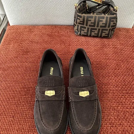 ミュウミュウ ビジネスシューズ