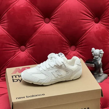 ミュウミュウ スニーカー