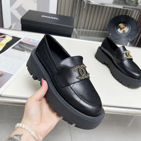 シャネル ビジネスシューズ