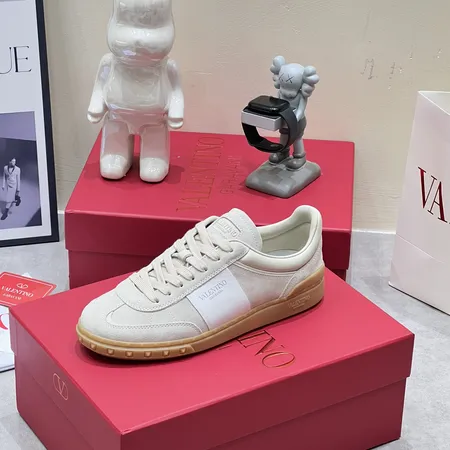 ヴァレンティノ カジュアルシューズ