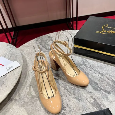 クリスチャン・ルブタン サンダル