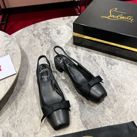 クリスチャン・ルブタン サンダル