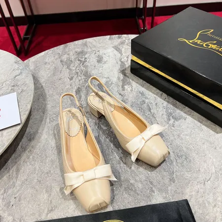 クリスチャン・ルブタン サンダル