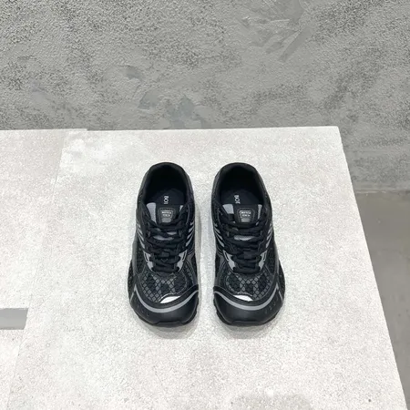 ボッテガ ヴェネタ カジュアルシューズ