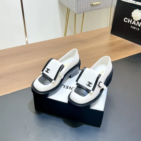 シャネル ビジネスシューズ