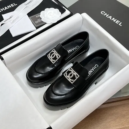シャネル ビジネスシューズ