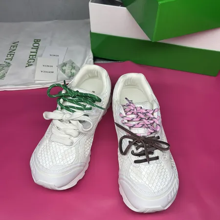 ボッテガ ヴェネタ スニーカー