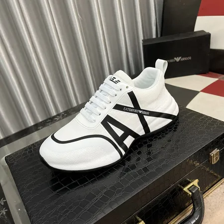 アルマーニ スニーカー