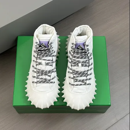 ボッテガ ヴェネタ スニーカー