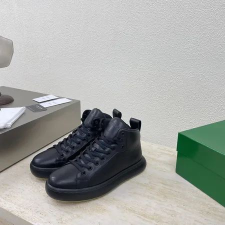 ボッテガ ヴェネタ カジュアルシューズ