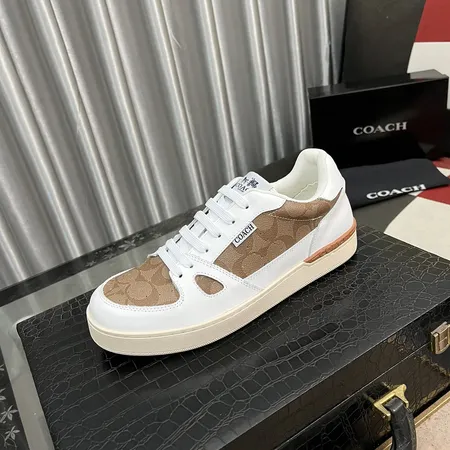 コーチ カジュアルシューズ