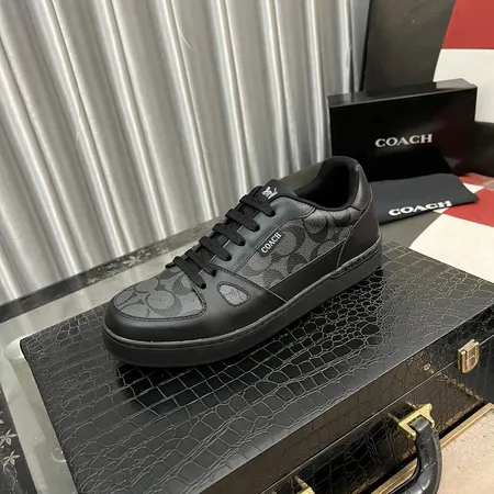 コーチ カジュアルシューズ