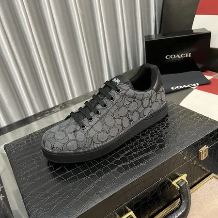 コーチ カジュアルシューズ