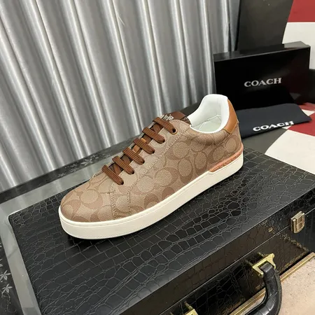 コーチ カジュアルシューズ