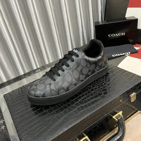 コーチ カジュアルシューズ