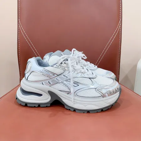 ボッテガ ヴェネタ カジュアルシューズ