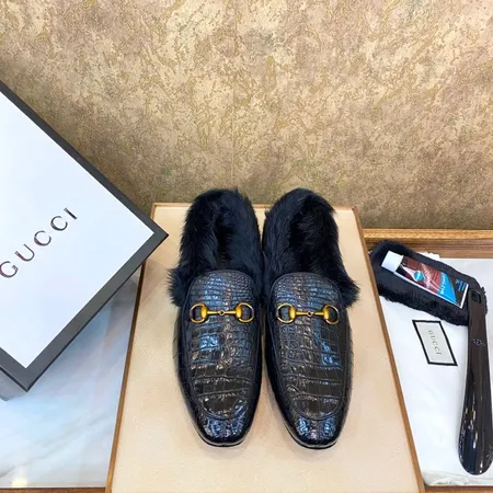 グッチ ビジネスシューズ