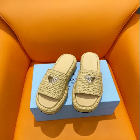 プラダ スリッパ