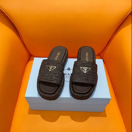 プラダ スリッパ