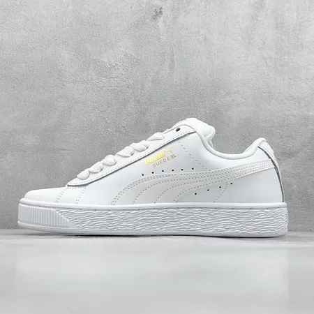 プーマ カジュアルシューズ