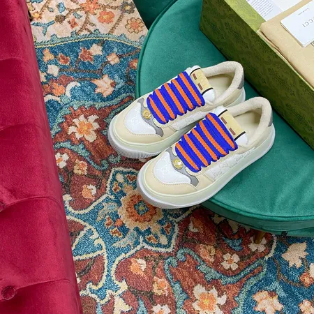 グッチ カジュアルシューズ