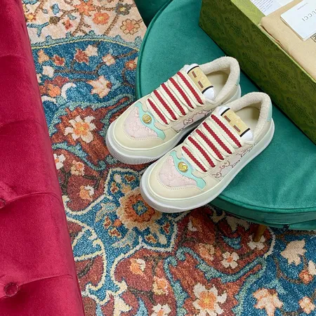 グッチ カジュアルシューズ