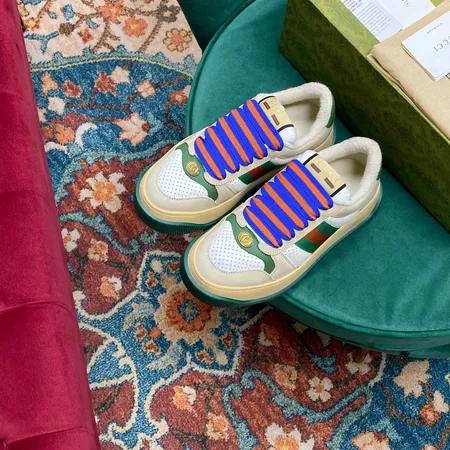 グッチ カジュアルシューズ